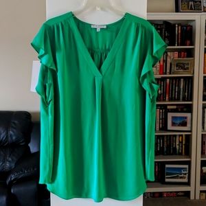 Flutter sleeve V neck top